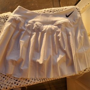 White nike tennis skirt pleated vintage